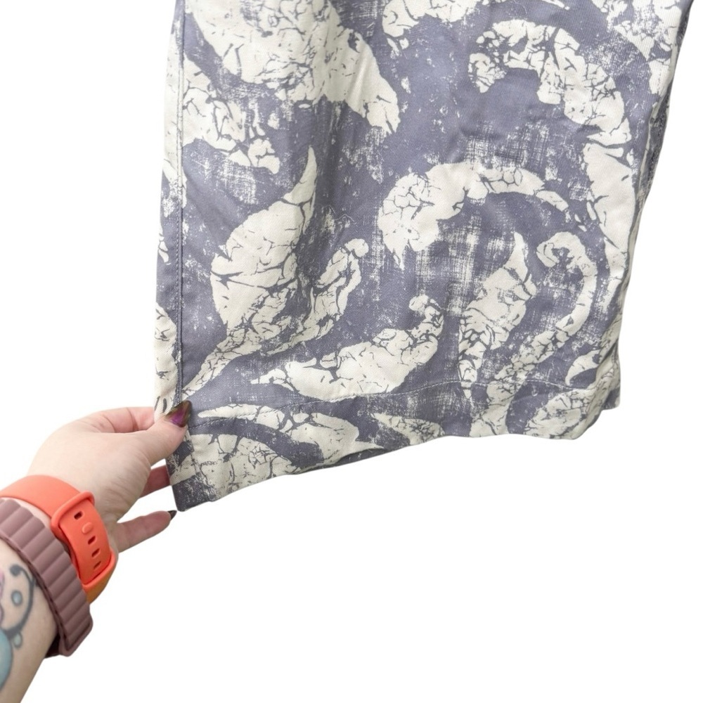 JOIE | Gray White Wide Leg High Waisted Swirl Print Pants with Tie Belt Small - Picture 3 of 4